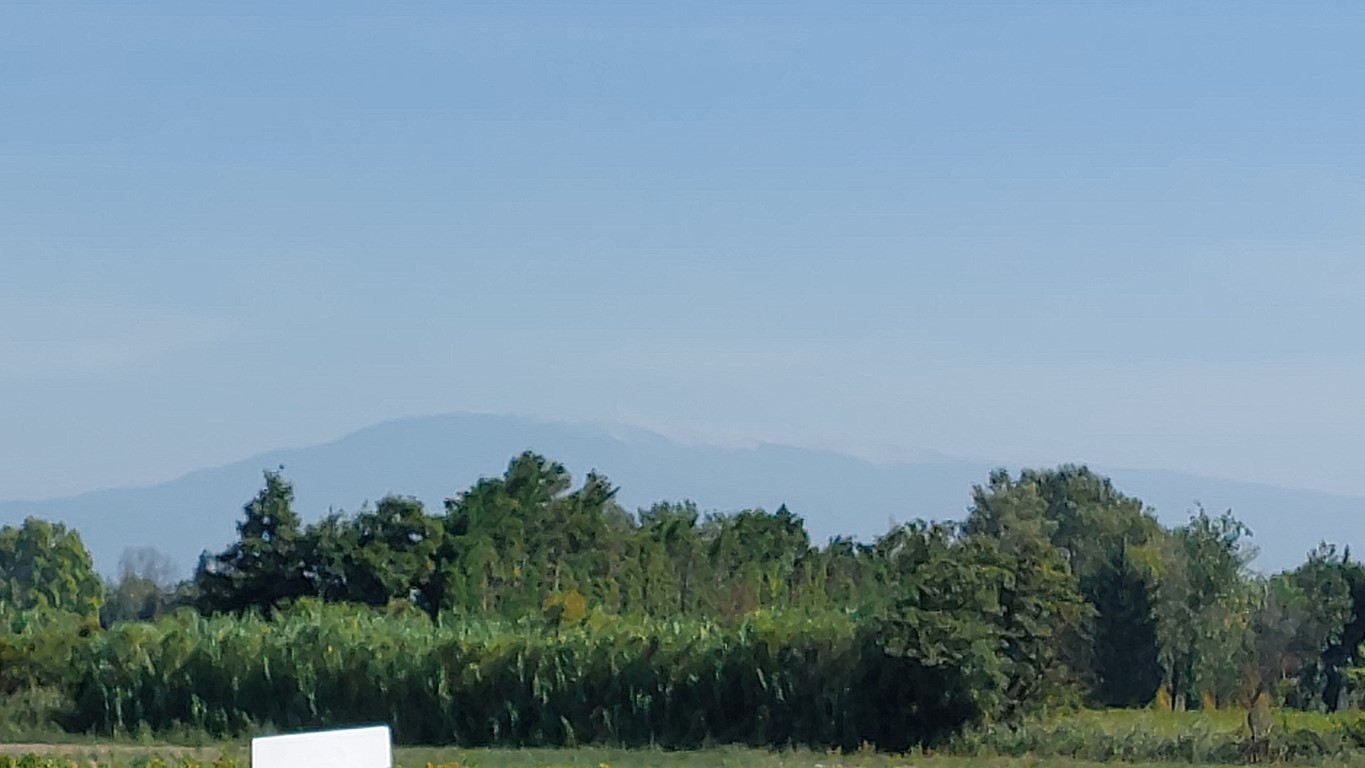 Au loin le Ventoux